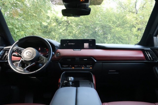 Used 2025 MAZDA CX-70 Plug-In Hybrid w/ Premium Plus image 5