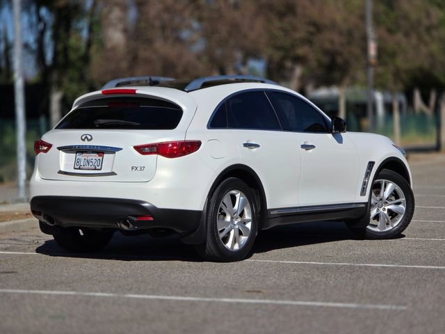Used 2013 INFINITI FX37 2WD w/ Premium Pkg image 8