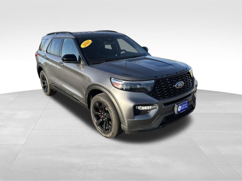 Used 2022 Ford Explorer ST w/ ST Street Pack image 9