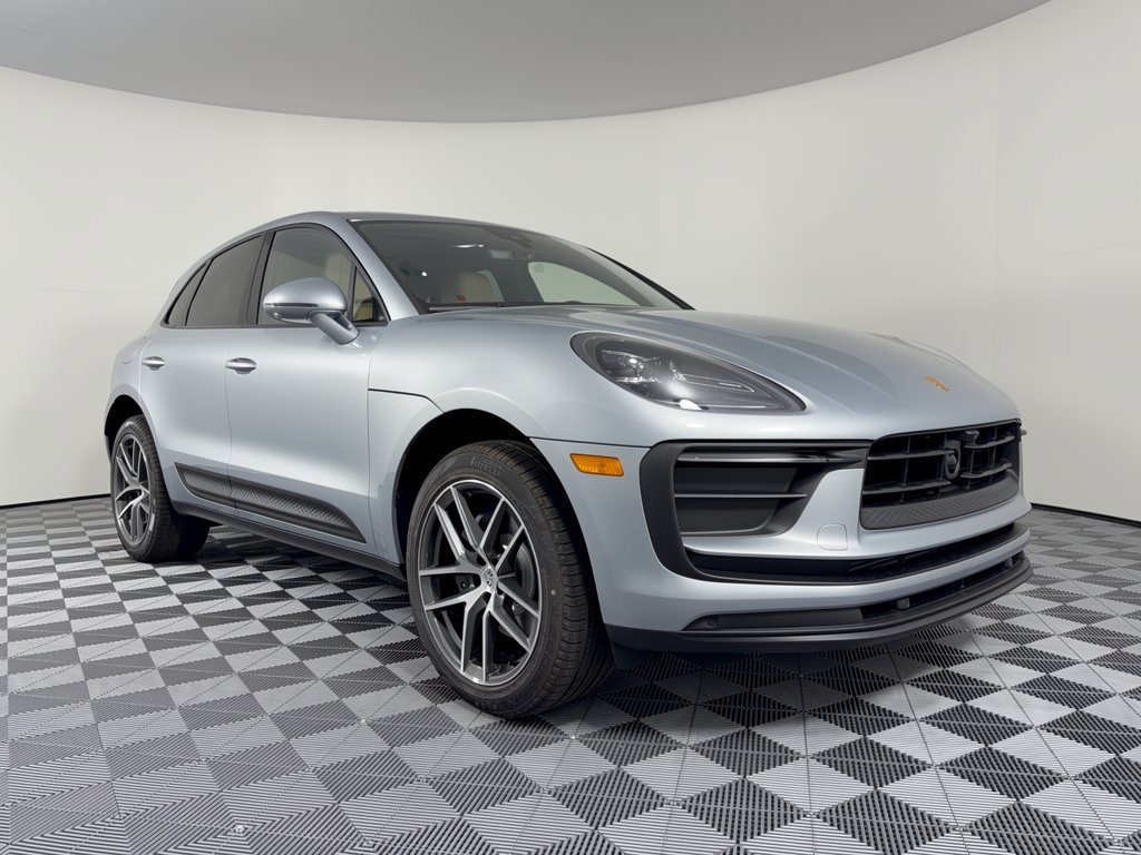 New 2026 Porsche Macan AWD/4WD image 7