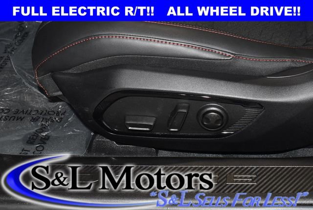 Used 2025 Dodge Charger R/T w/ Quick Order Package 25M R/T image 11