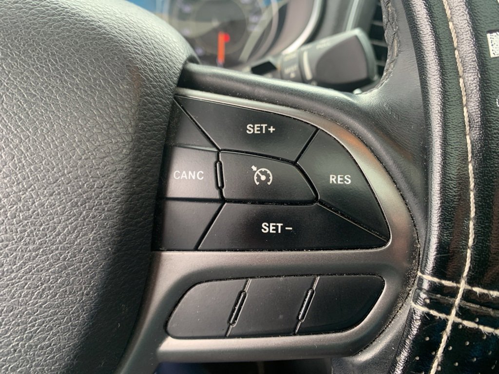 Used 2019 Jeep Cherokee Latitude Plus w/ Comfort/Convenience Group image 22