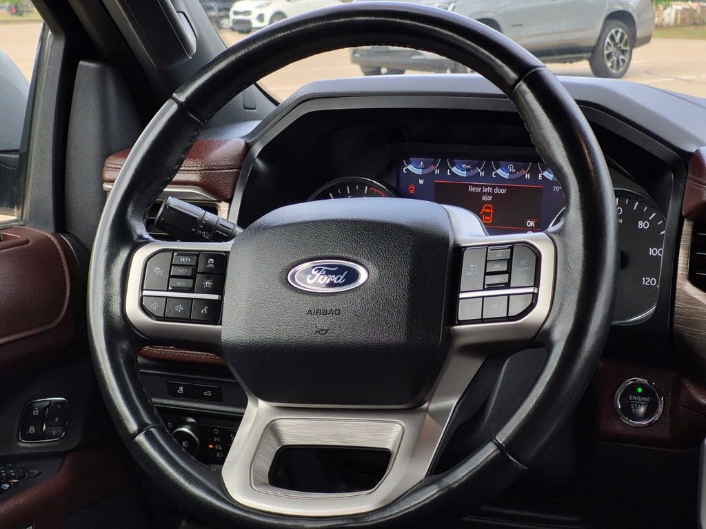 Used 2024 Ford Expedition Limited AWD/4WD image 15