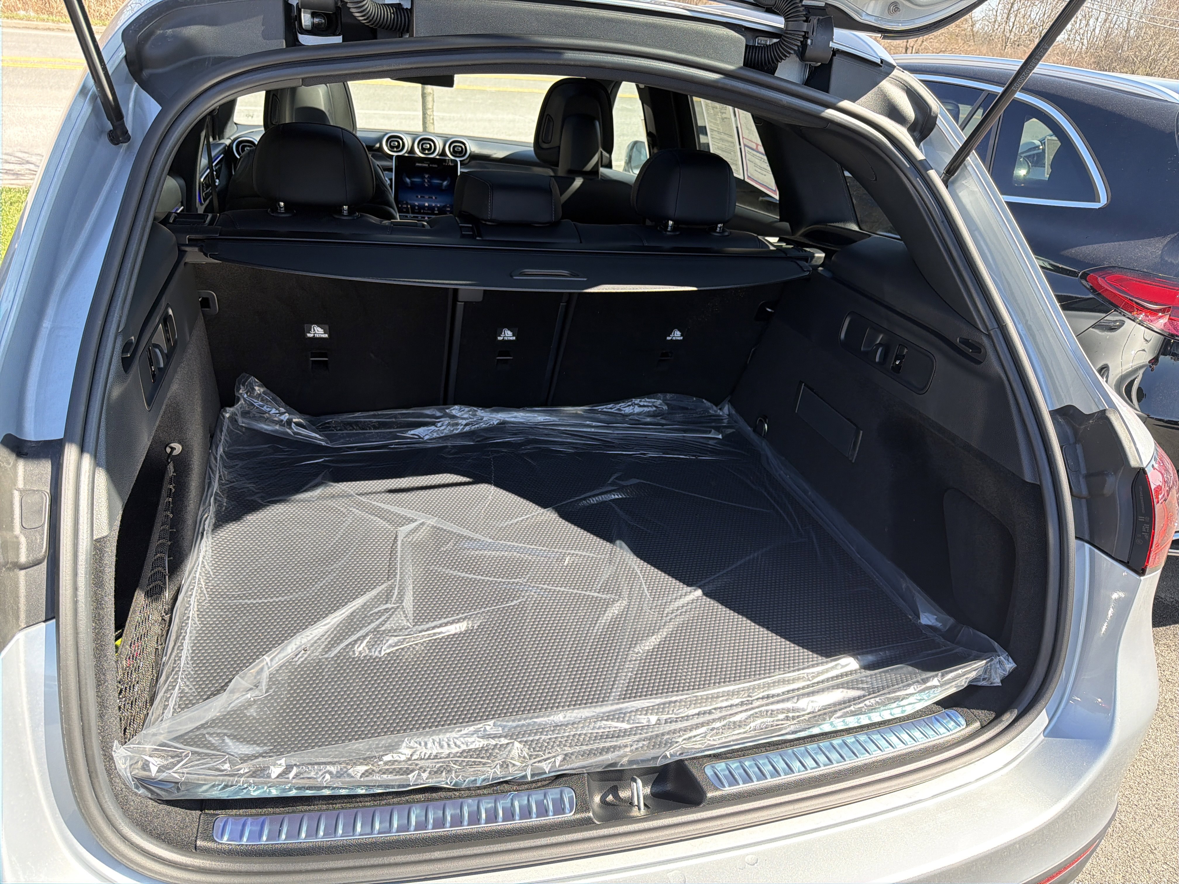 Used 2026 Mercedes-Benz GLC 300 4MATIC image 25