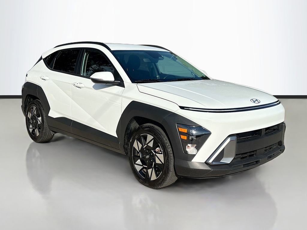 Used 2025 Hyundai Kona SEL image 3
