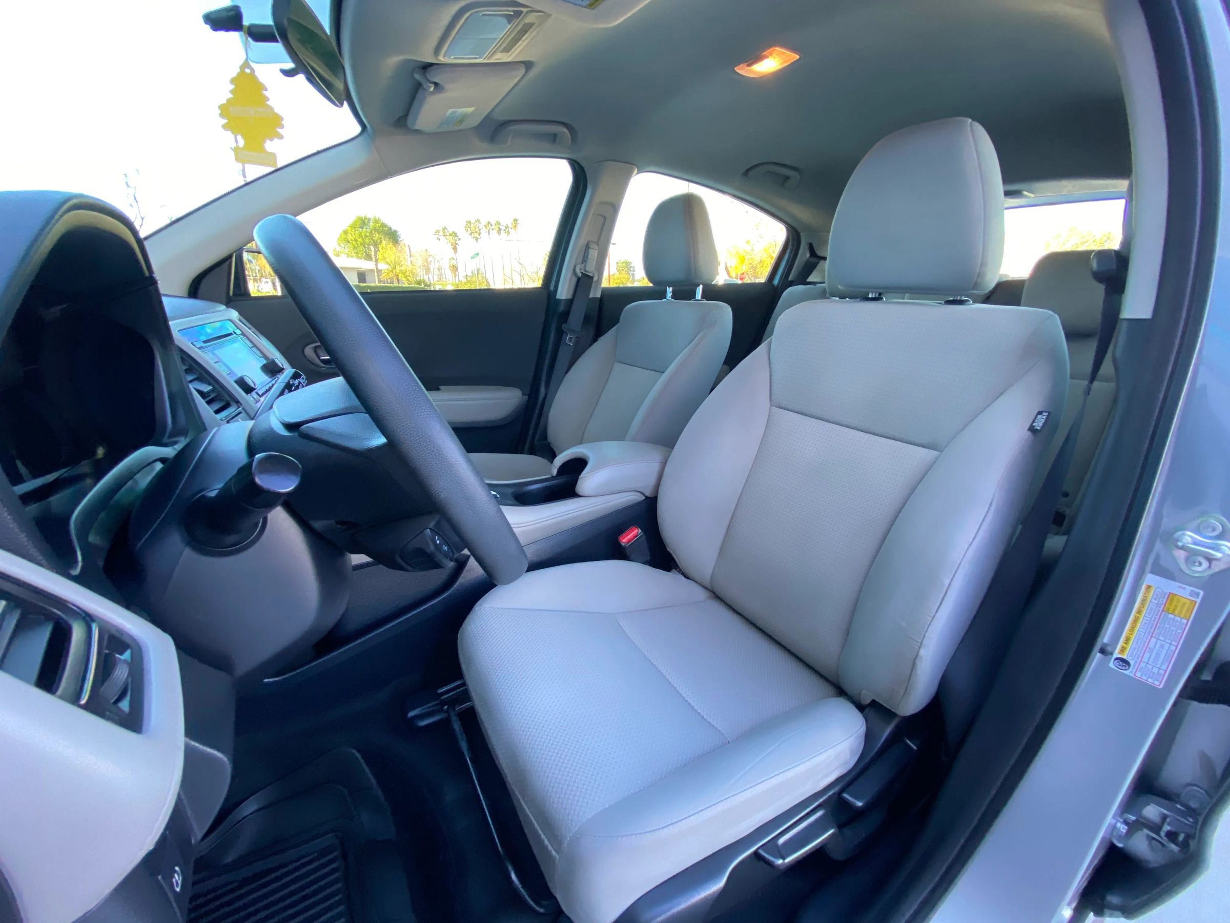 Used 2019 Honda HR-V LX image 26