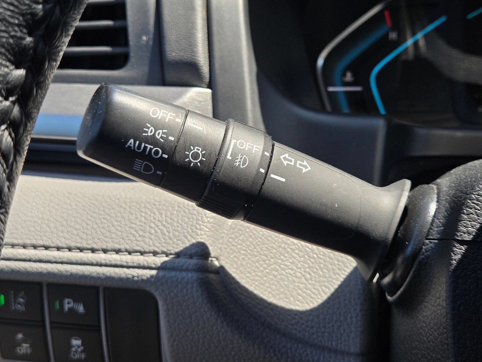 Used 2020 Honda Odyssey Elite image 25