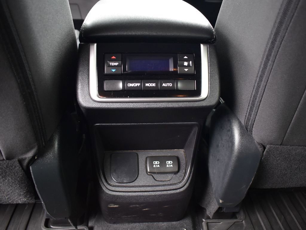 Used 2022 Subaru Ascent Premium w/ Convenience Package image 24