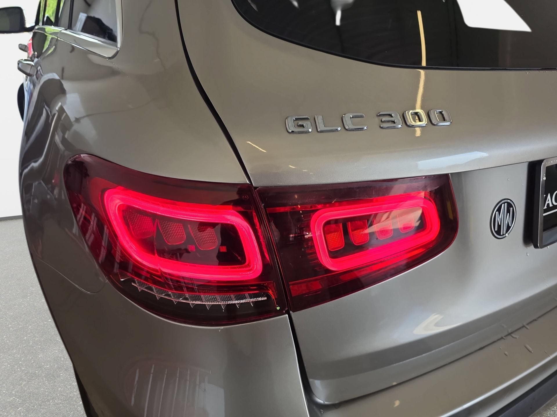 Used 2021 Mercedes-Benz GLC 300 4MATIC image 33