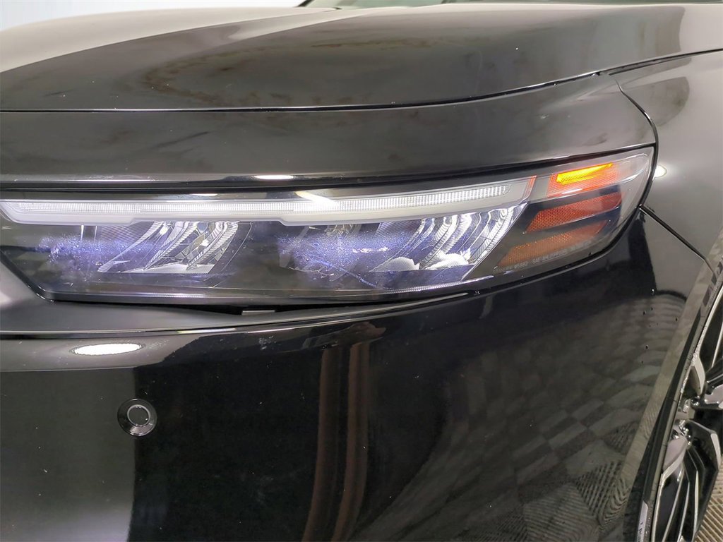 Used 2023 Honda Accord Touring image 10