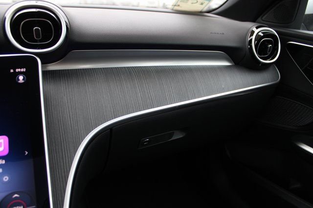 New 2025 Mercedes-Benz C 300 4MATIC Sedan image 28
