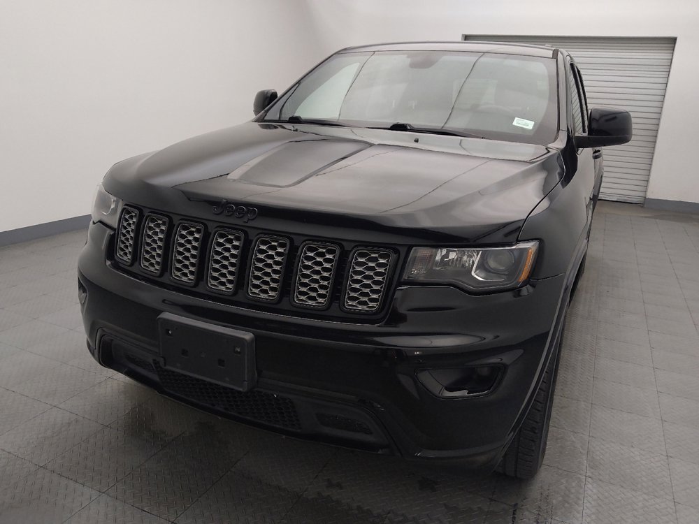 Used 2020 Jeep Grand Cherokee Altitude image 15