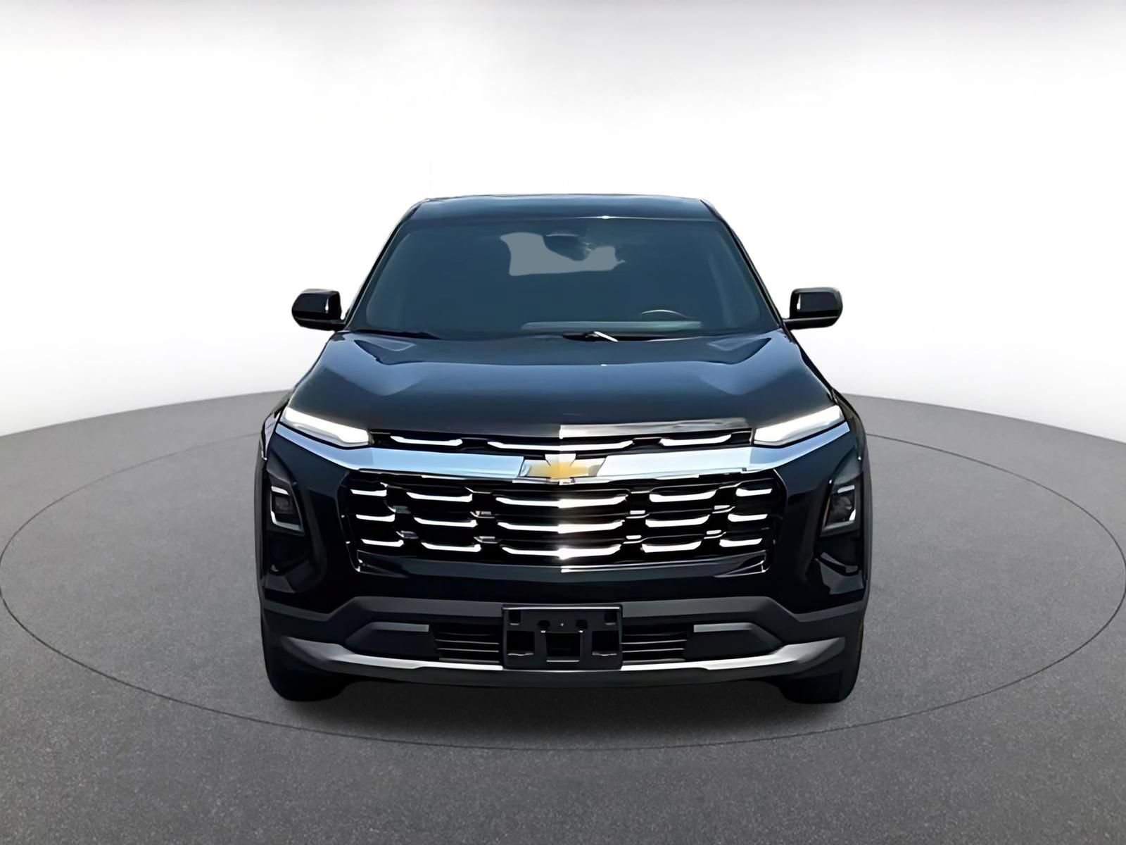 Used 2025 Chevrolet Equinox LT FWD image 4