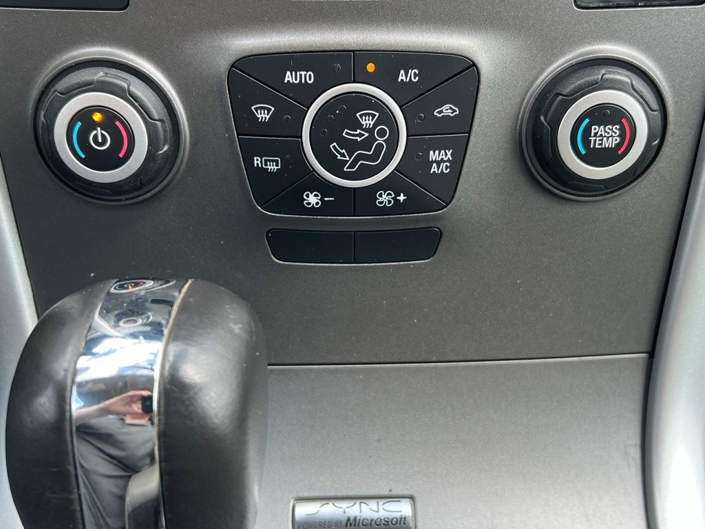 Used 2012 Ford Edge SEL FWD image 25