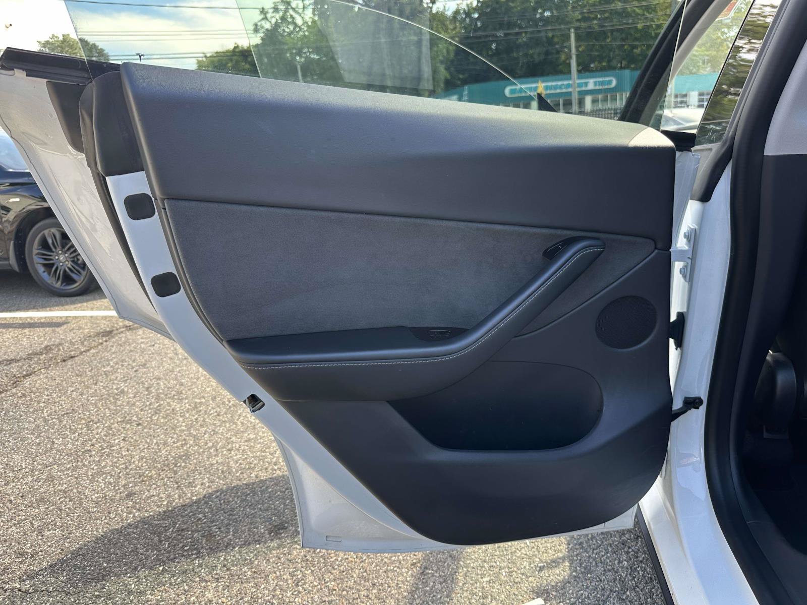 Used 2020 Tesla Model Y Long Range AWD/4WD image 19