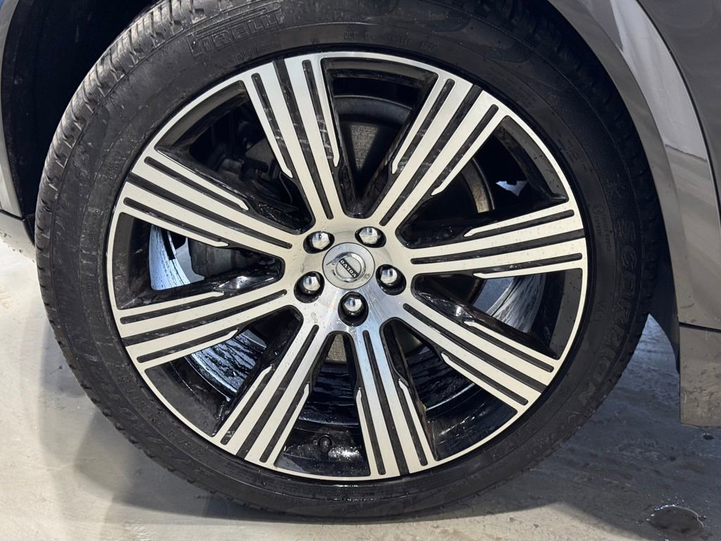 Used 2025 Volvo XC90 B6 Ultra w/ Protection Package image 7