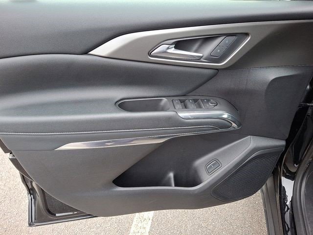 Certified 2025 Chevrolet Traverse LT image 8