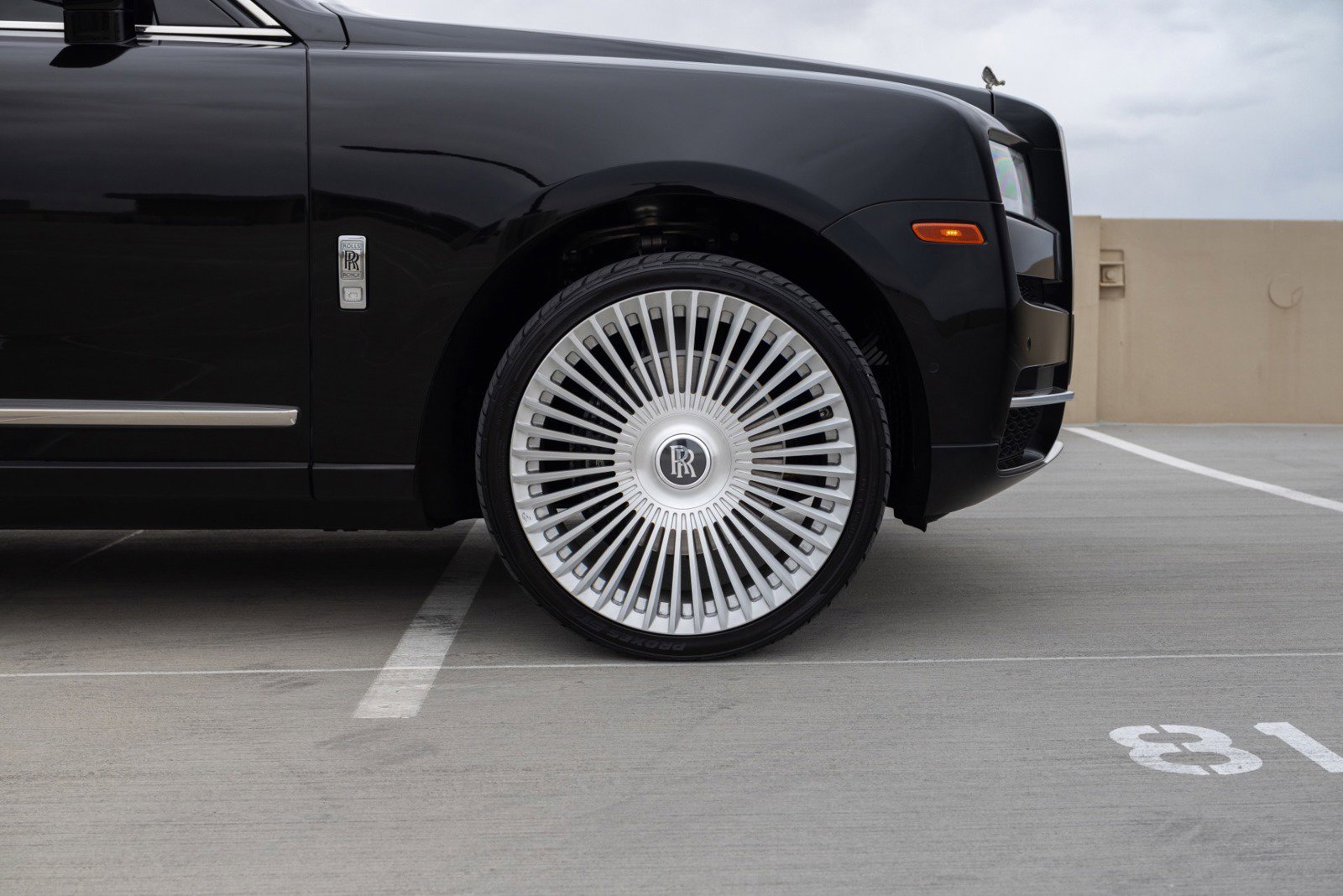 Used 2021 Rolls-Royce Cullinan image 23