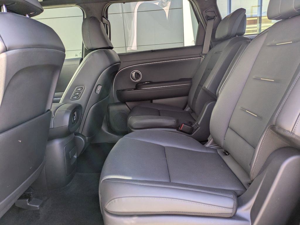 Used 2026 Hyundai Palisade Calligraphy image 13