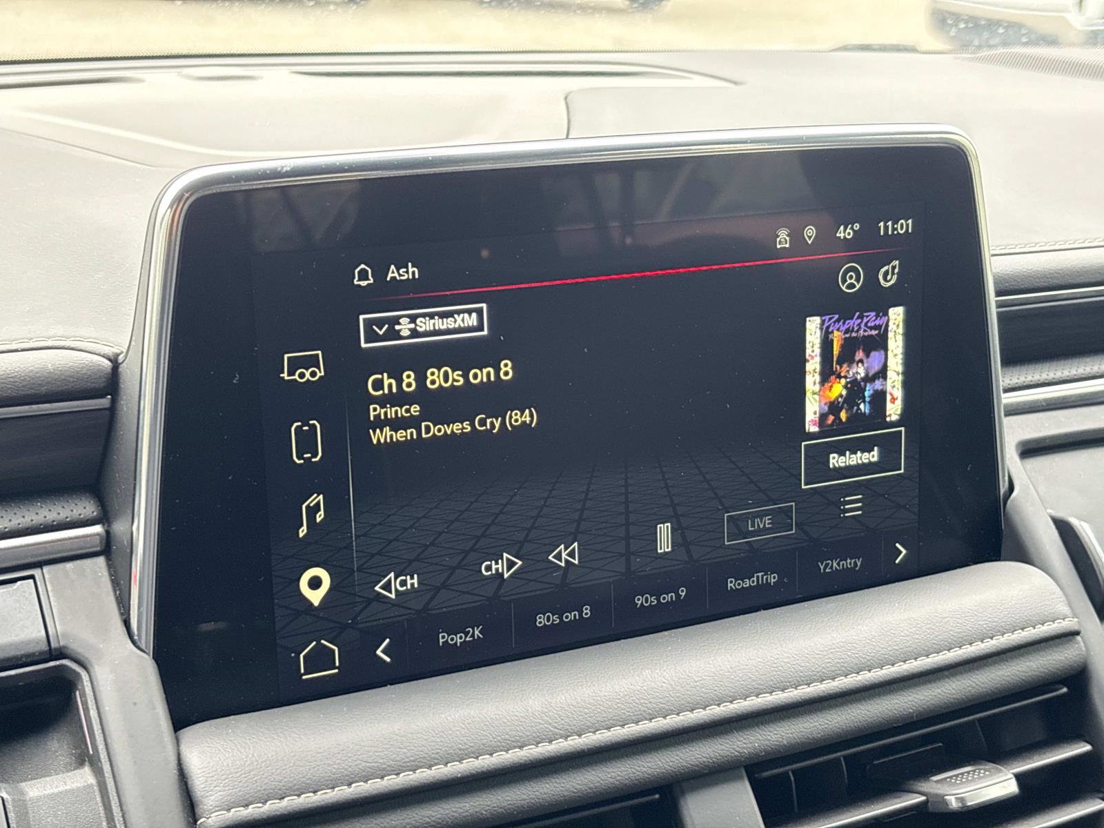 Used 2022 GMC Yukon XL SLT w/ SLT Luxury Package image 22