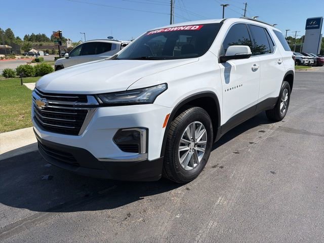 Used 2023 Chevrolet Traverse LT FWD image 3