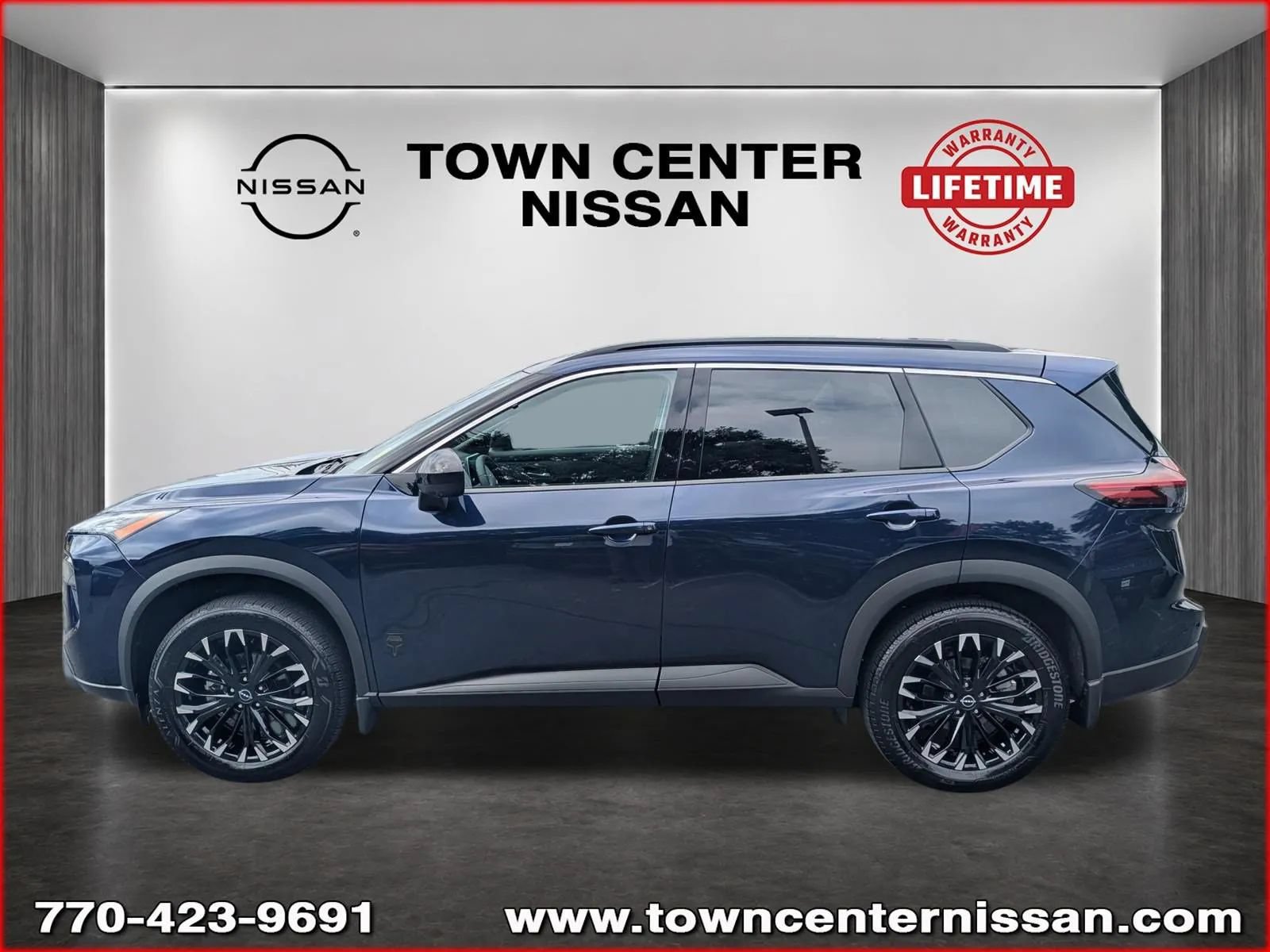 Used 2026 Nissan Rogue Dark Armor FWD image 4