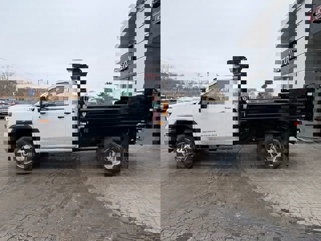 New 2026 GMC Sierra 3500 Pro w/ Convenience Package image 6