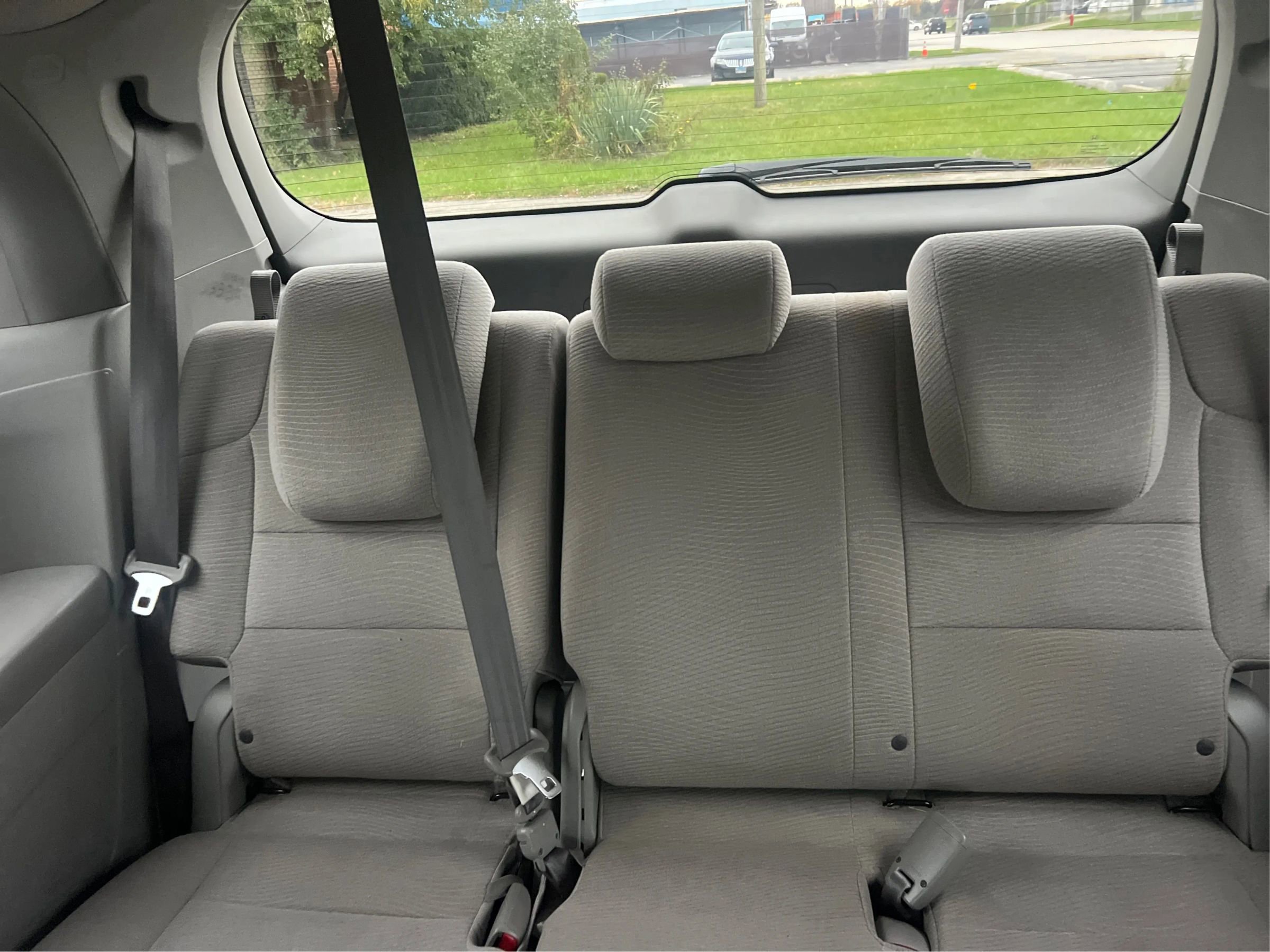Used 2012 Honda Odyssey LX image 29