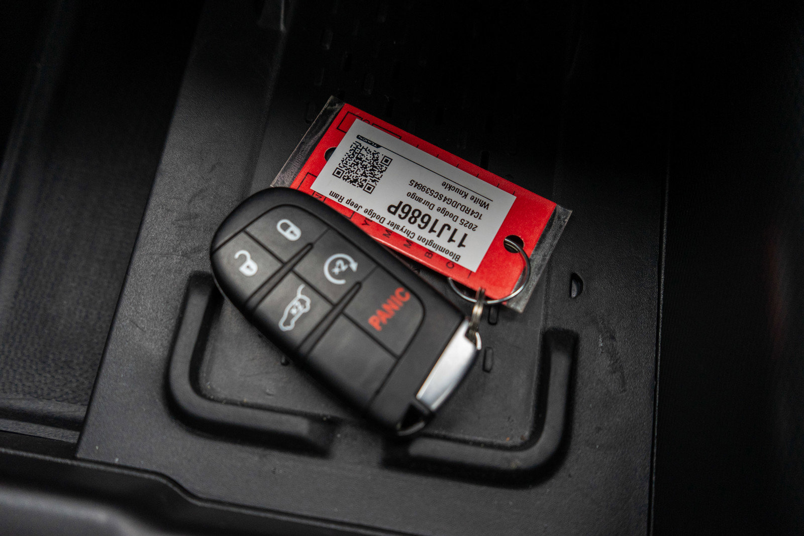 Used 2025 Dodge Durango GT image 30