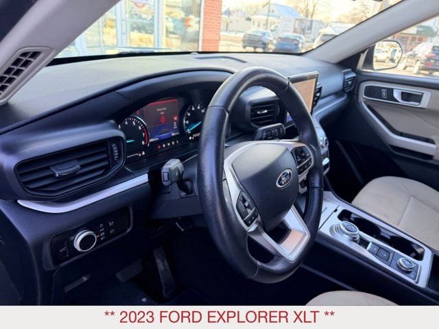 Used 2023 Ford Explorer XLT w/ Class IV Trailer Tow Package image 11