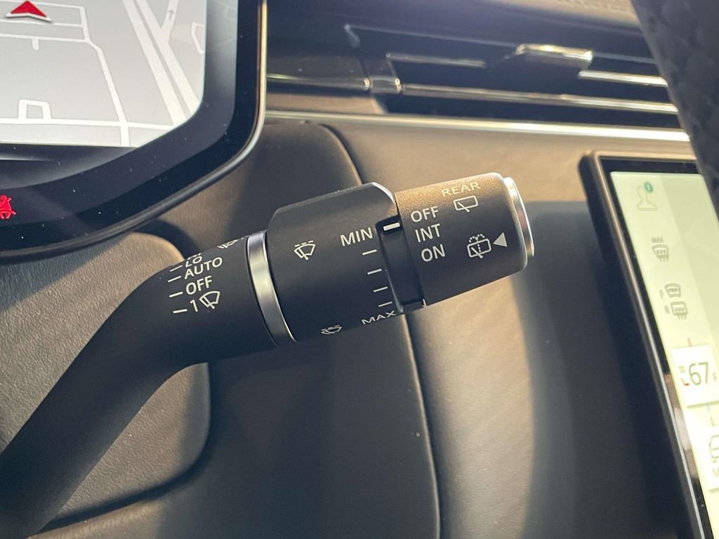 New 2026 Land Rover Range Rover SE AWD/4WD image 39