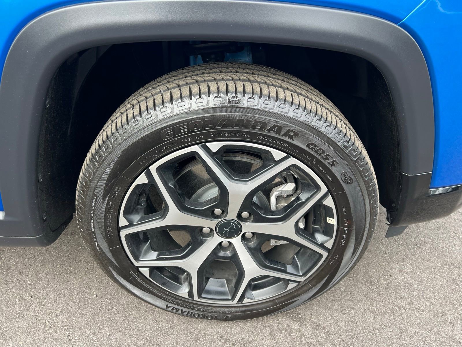 Used 2025 Jeep Compass Limited image 11