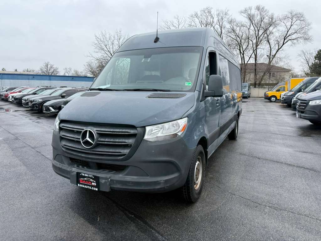 Used 2019 Mercedes-Benz Sprinter 170 image 2