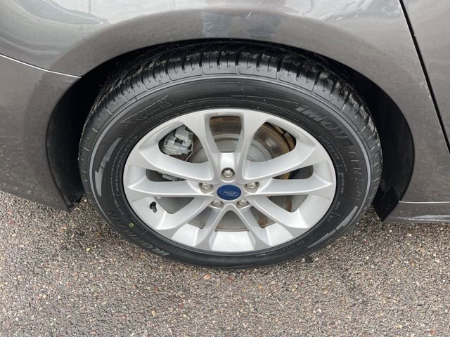 Used 2019 Ford Fusion SE image 22