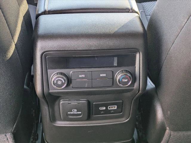 Used 2023 GMC Acadia SLE w/ Driver Convenience Package image 16