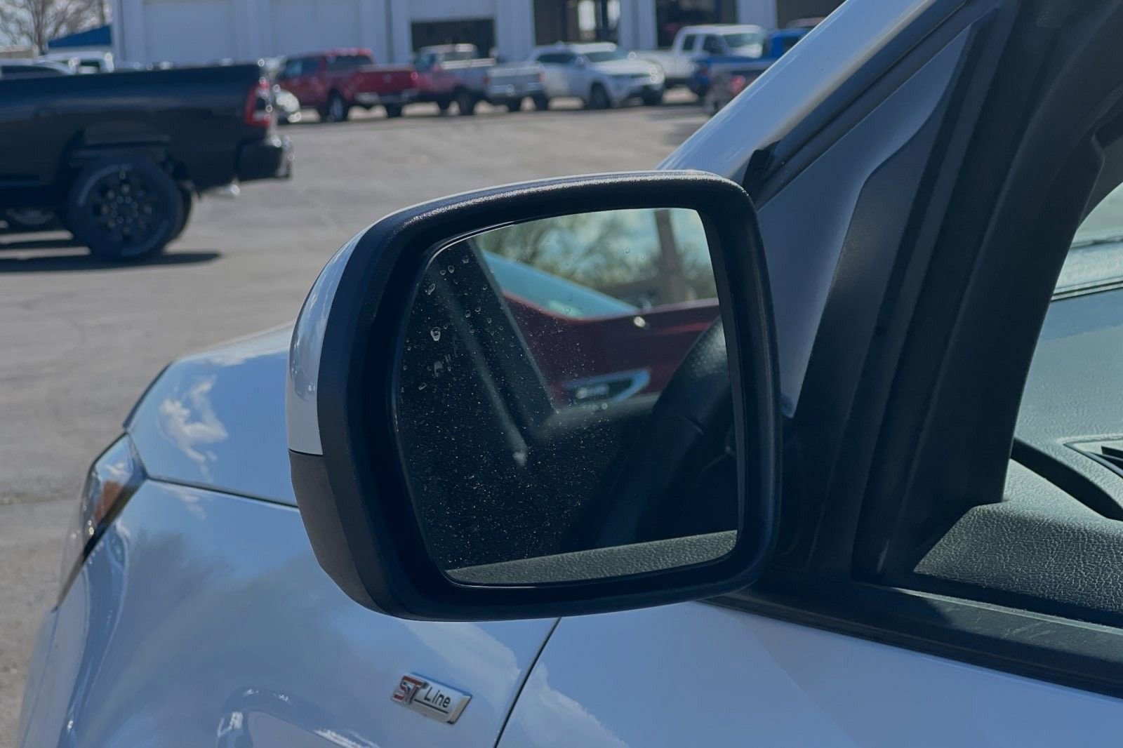 Used 2023 Ford Edge ST-Line w/ Class II Trailer Tow Package image 31