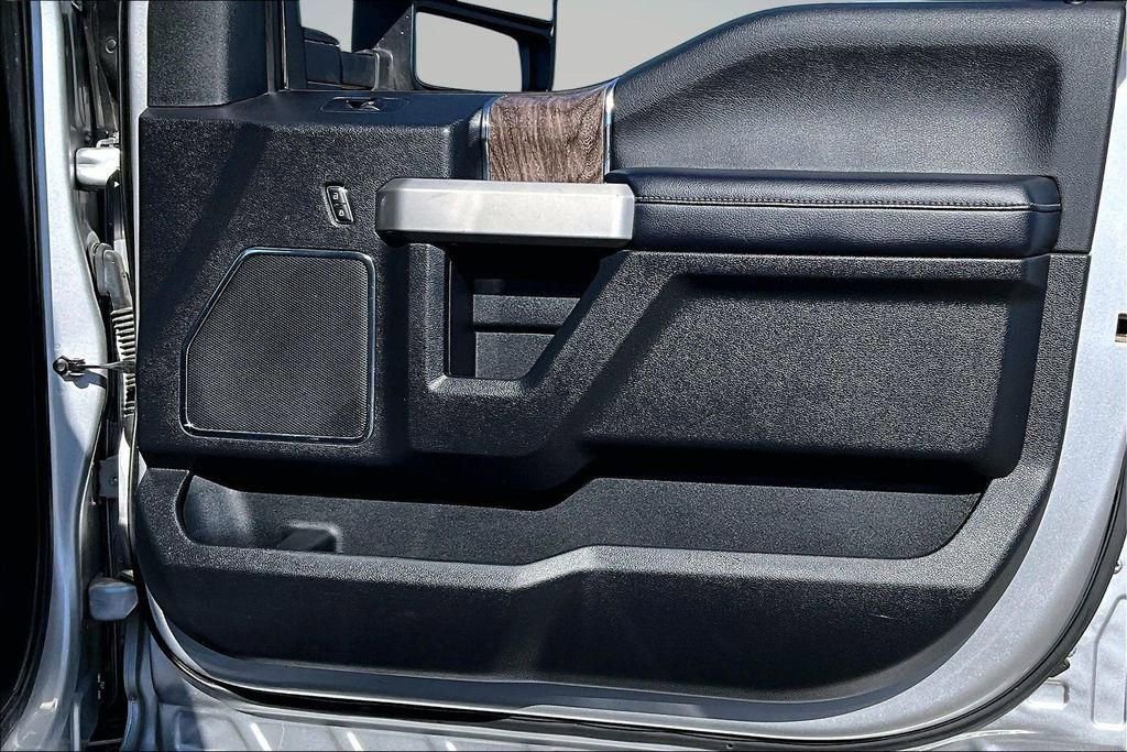 Used 2019 Ford F350 Lariat w/ Lariat Ultimate Package image 25