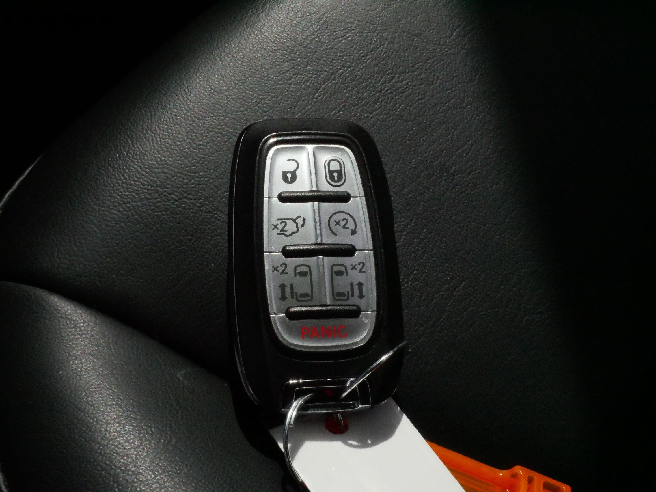 Used 2023 Chrysler Pacifica Touring-L FWD image 30