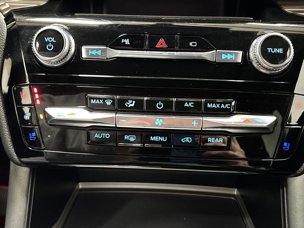 Used 2023 Ford Explorer Limited image 20