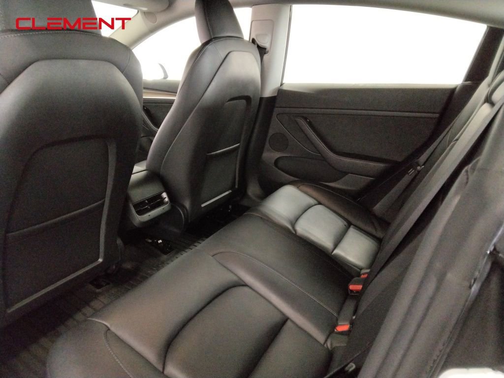 Used 2023 Tesla Model 3 Standard Range image 29