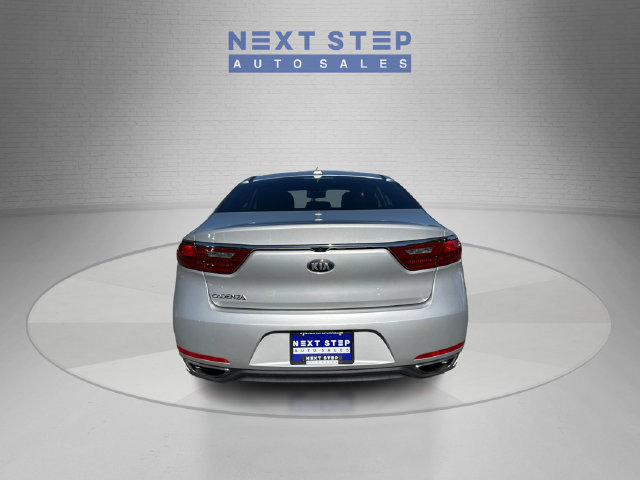 Used 2017 Kia Cadenza Premium FWD image 7