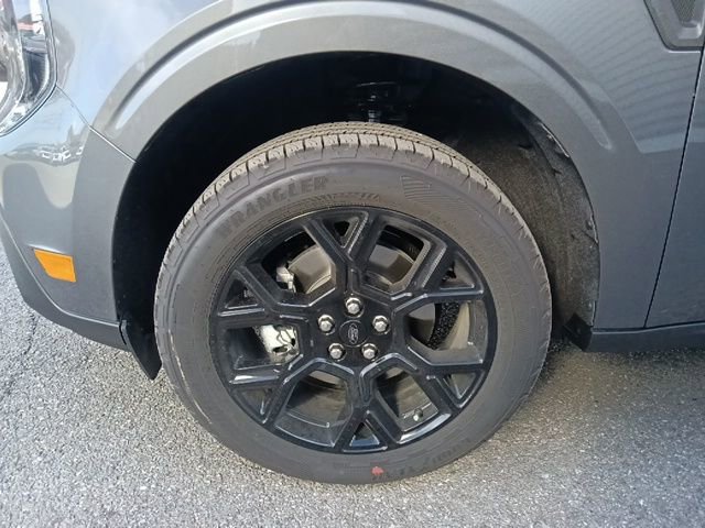 New 2025 Ford Maverick XLT w/ XLT Luxury Package image 10