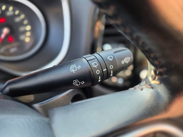 Used 2018 Jeep Compass Limited w/ Navigation Group FWD image 33