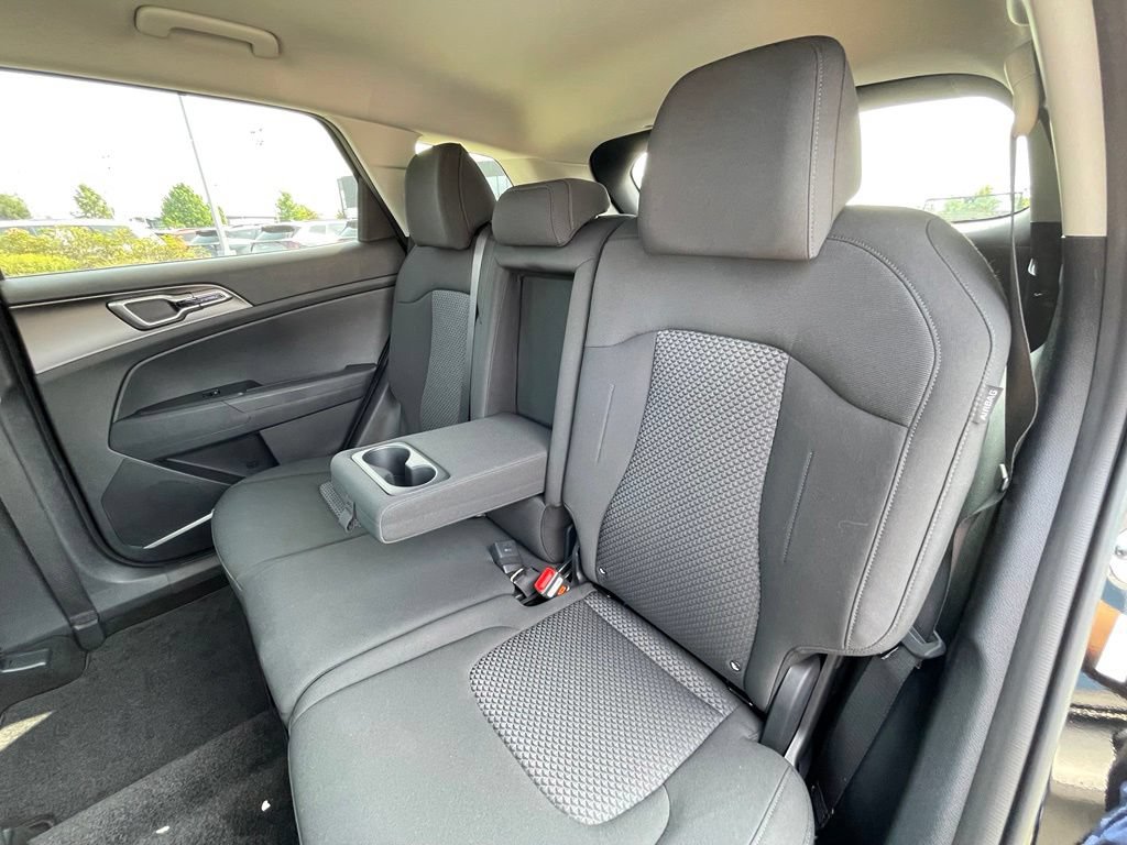 New 2026 Kia Sportage LX FWD image 24