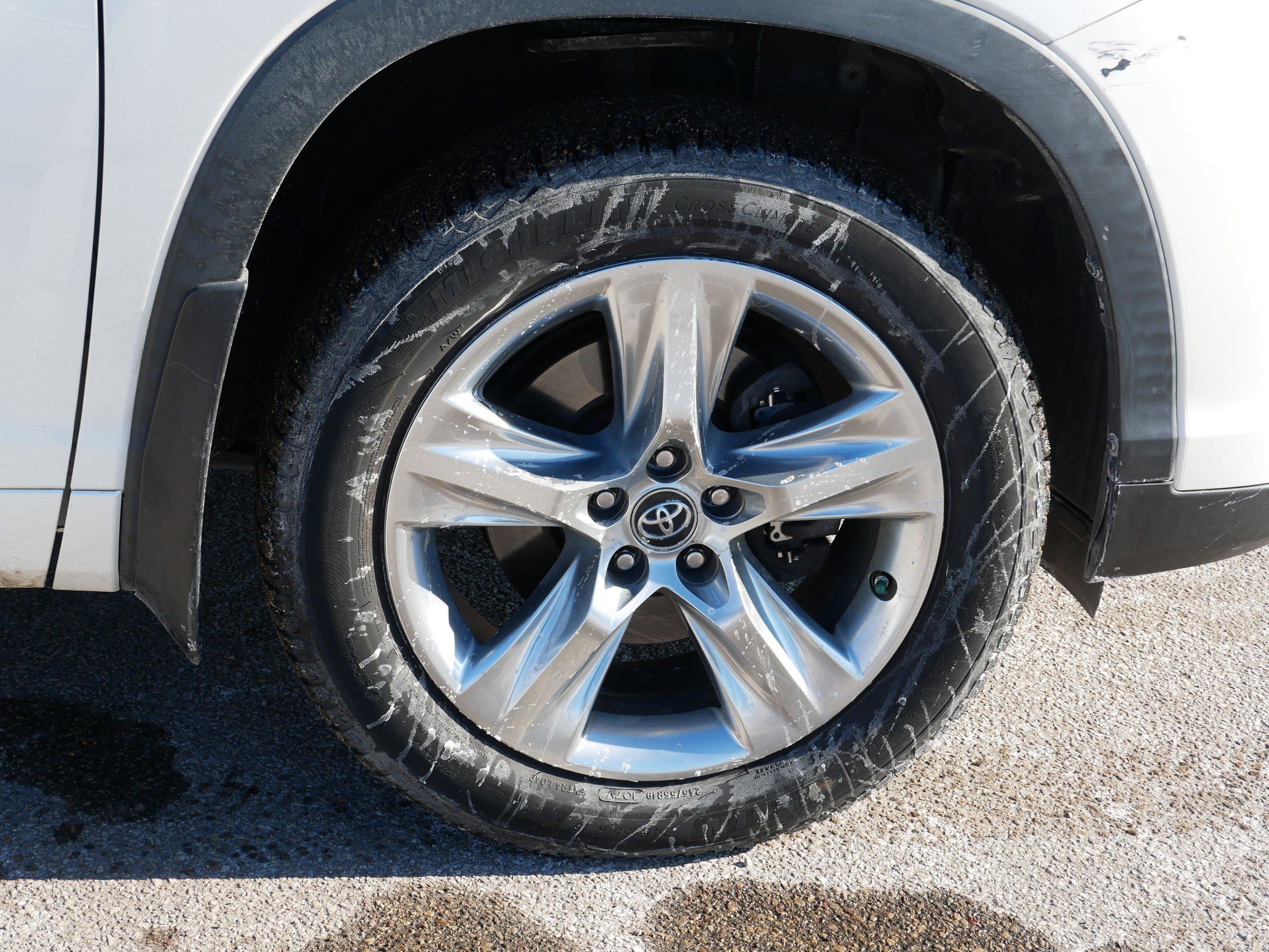 Used 2019 Toyota Highlander Limited AWD/4WD image 15