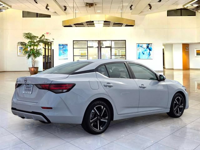Used 2024 Nissan Sentra SV FWD image 5