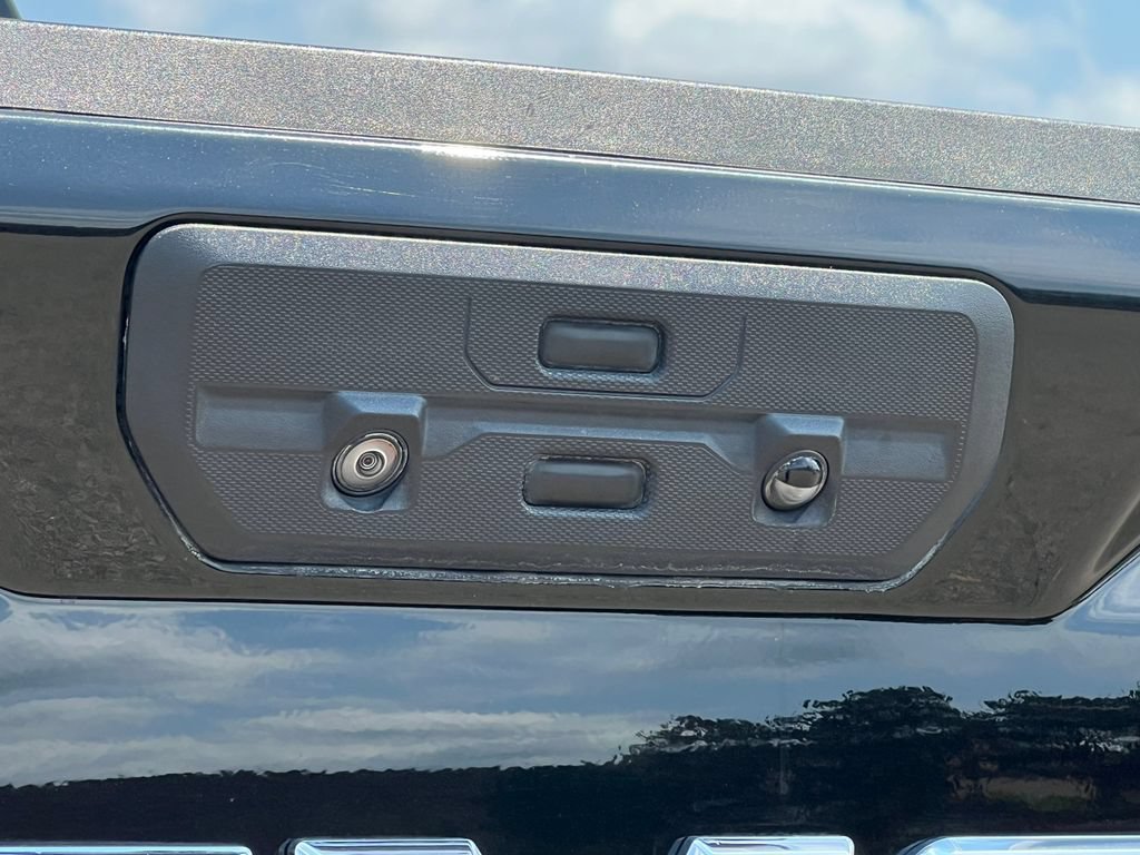 Used 2021 GMC Sierra 1500 AT4 AWD/4WD image 17