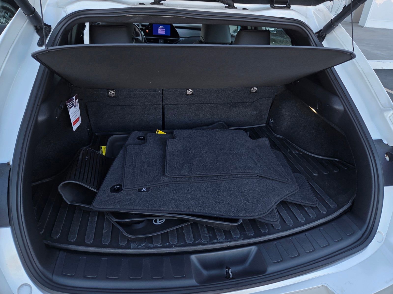 Used 2024 Lexus UX 250h FWD image 24