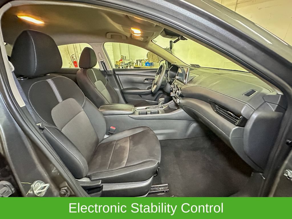 Used 2024 Nissan Sentra SV FWD image 7