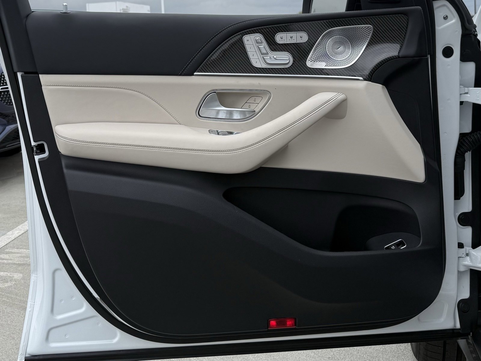 New 2026 Mercedes-Benz GLS 63 AMG 4MATIC image 15